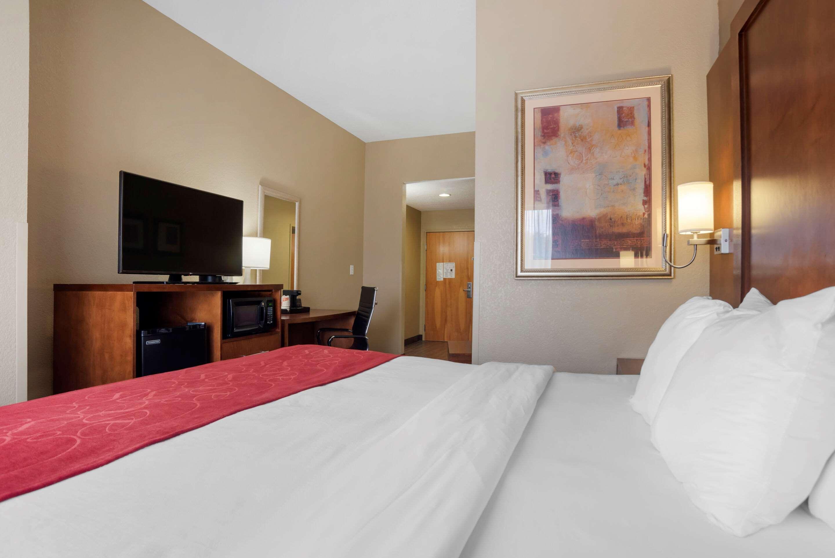Comfort Suites Oxford I-20 Exit 188 Exterior photo